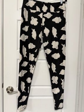 LuLaRoe Women’s Black & White Ghost Print Leggings